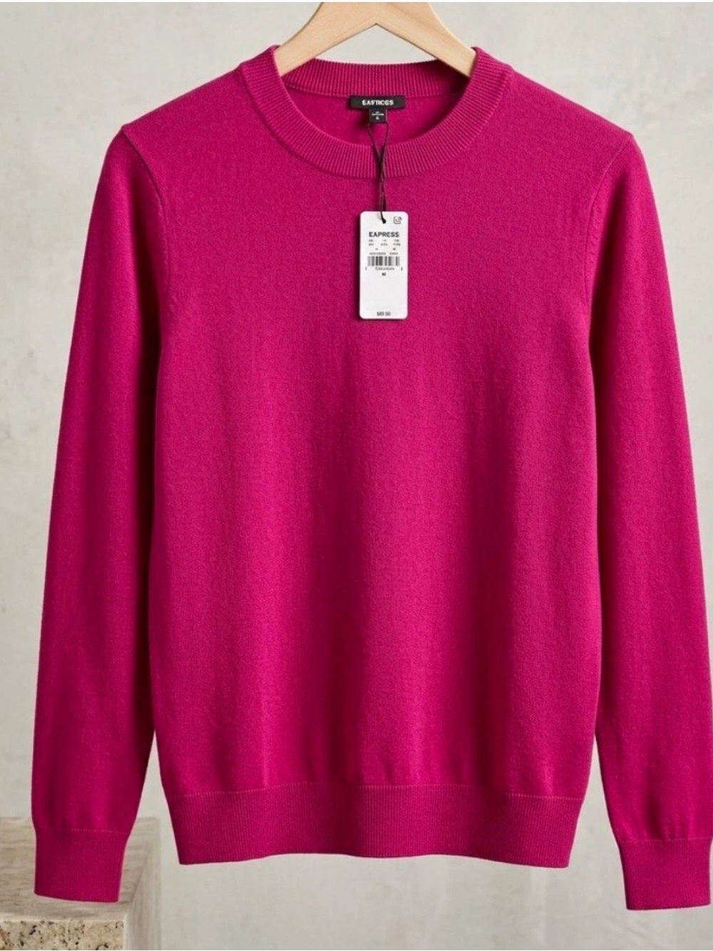 Express Women's Crewneck Sweater in Bright Fuchsia